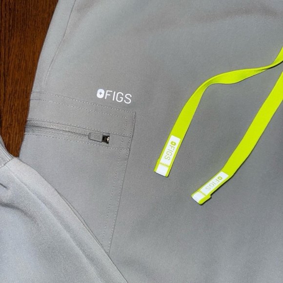 Fig Scrub Set - Picture 9 of 10